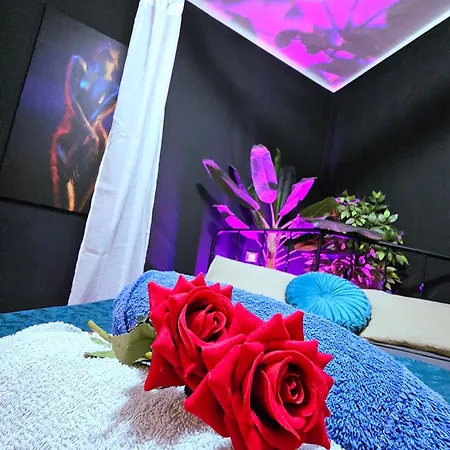 Ama Esclusive Madama * 费拉拉