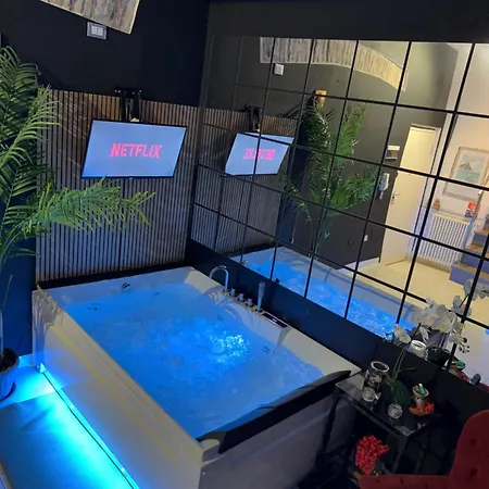 Ama Esclusive Madama 度假居 费拉拉